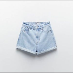 ZARA MOM FIT DENIM SHORTS